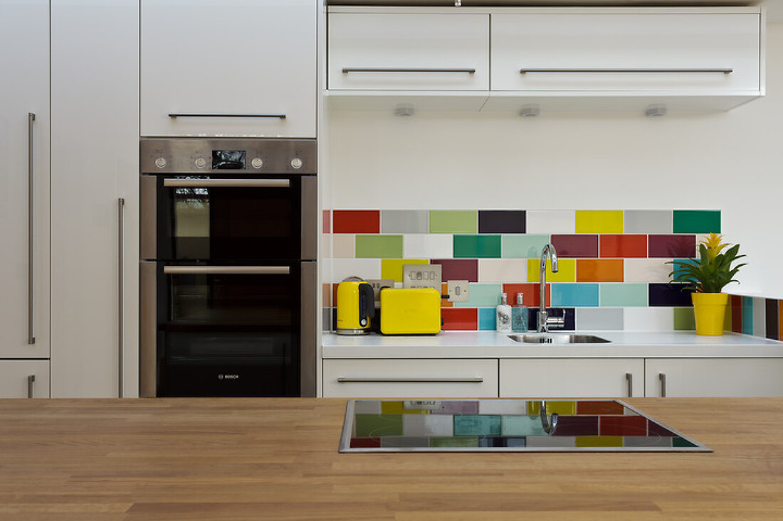 Keller mit Haus – Features kaufen – 11159640 living4media