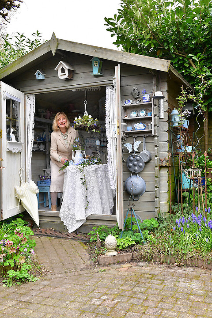 Seasonal Charm with Brocante