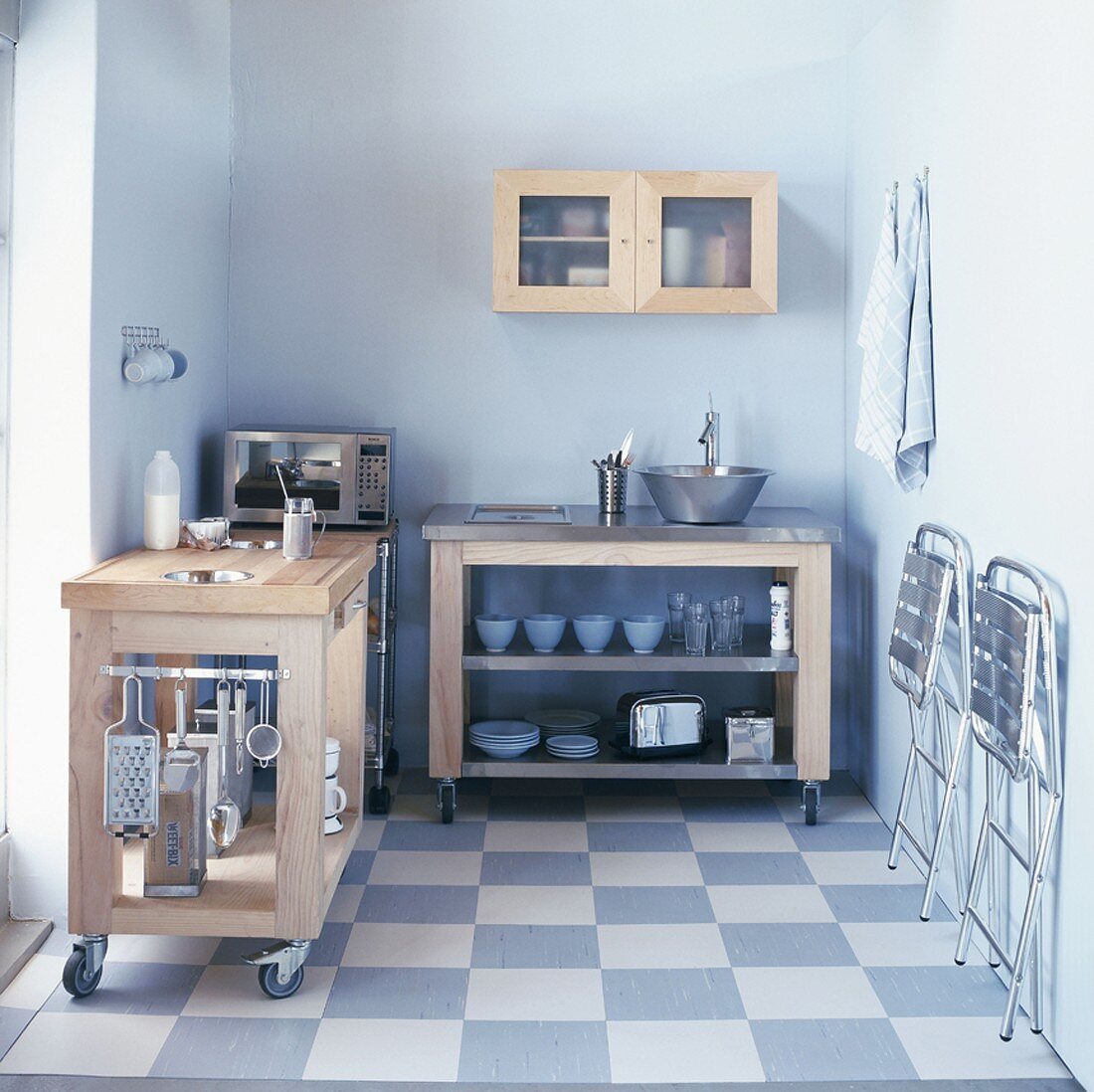A small kitchen