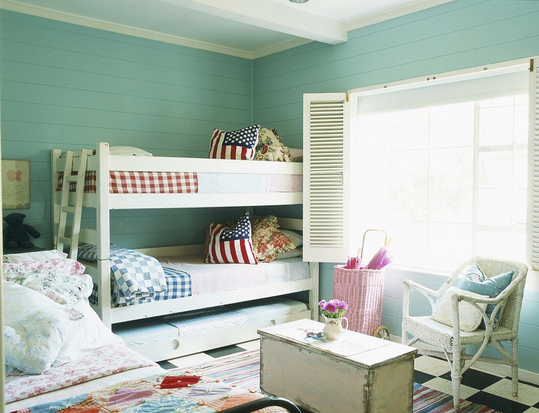 Bunk beds in children's bedroom