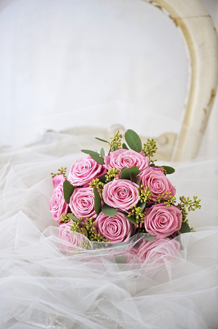 Brautstrauss aus rosafarbenen Rosen
