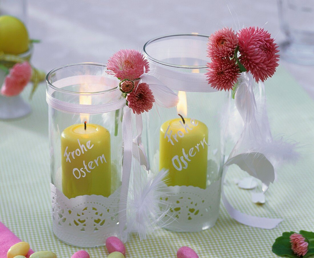 Windlights with bellis and sugar eggs