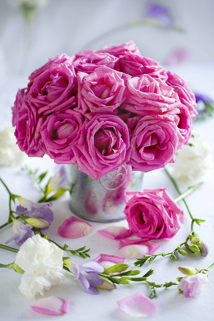 A bunch of pink roses