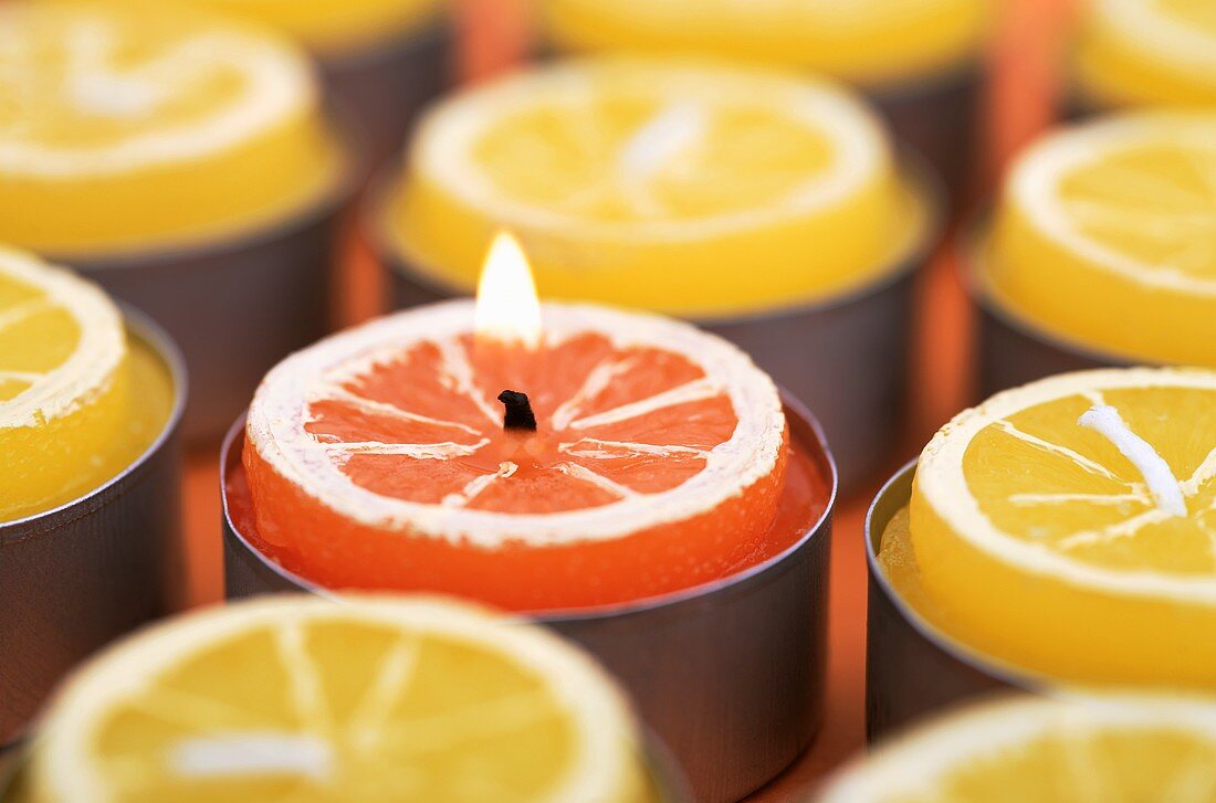 Orangen- und Zitronen-Kerzen