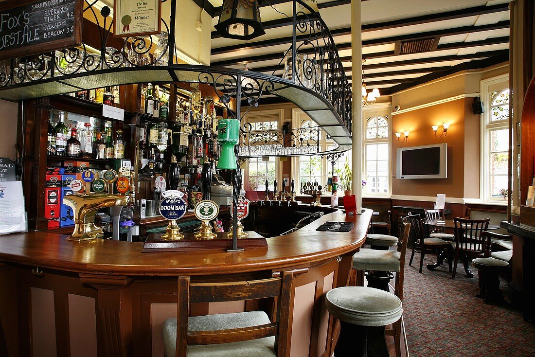Traditional British pub (The Fox, West London)