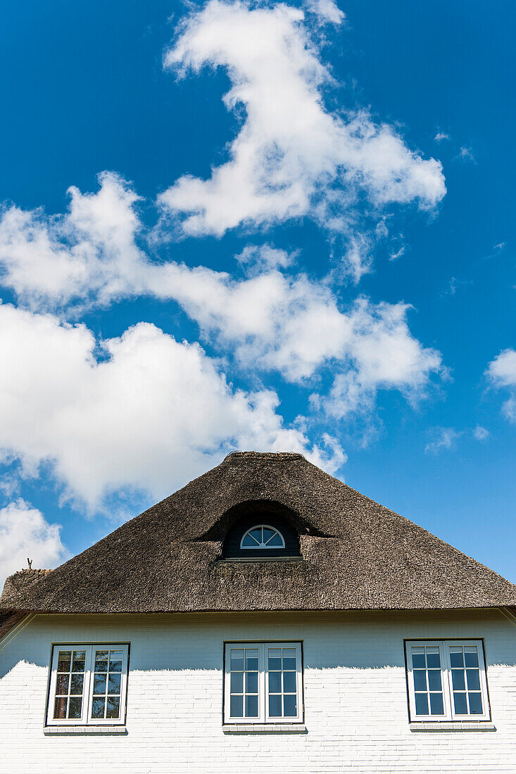 Thatched-roof house, Keitum, Sylt, Schleswig-Holstein, Germany