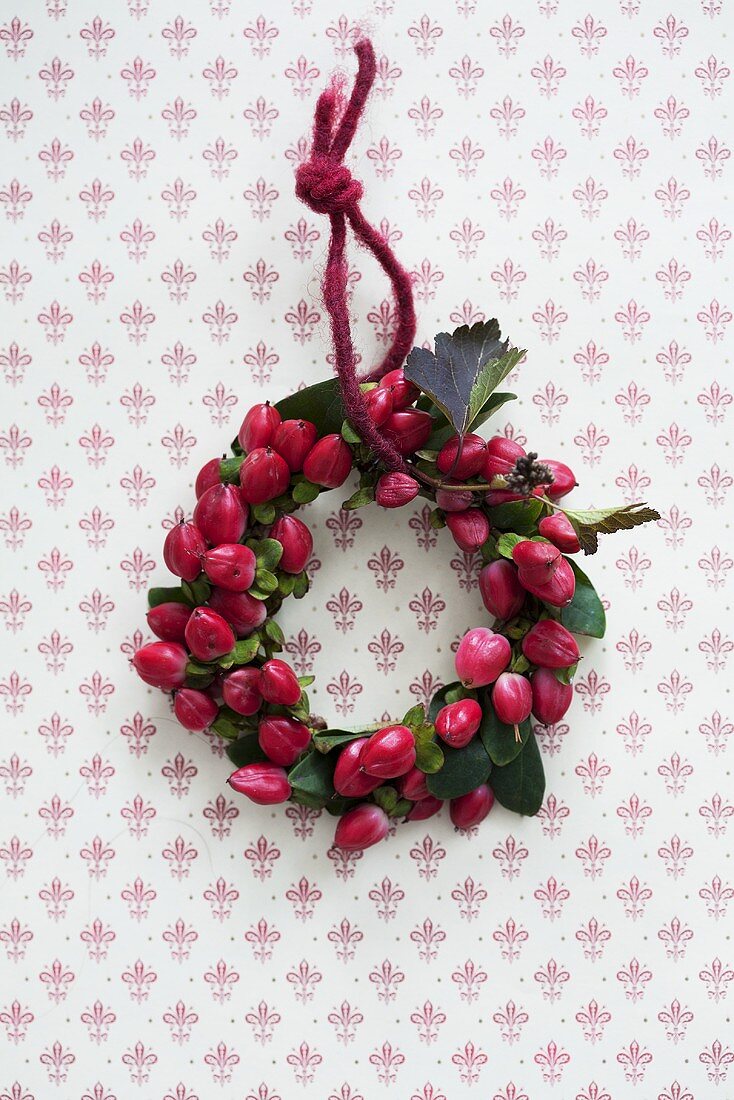 A wreath of St. Johns Wort berries