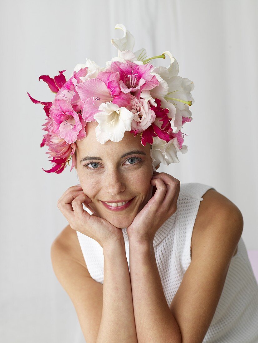 Woman in flowery hat