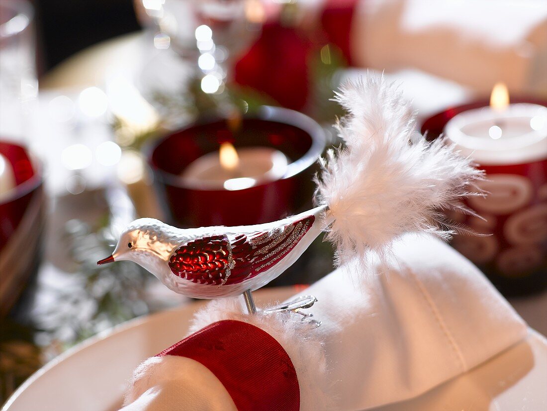 Napkin ring with bird (Christmas)