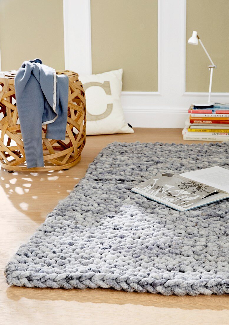 Teppich aus gewalkter Schurwolle