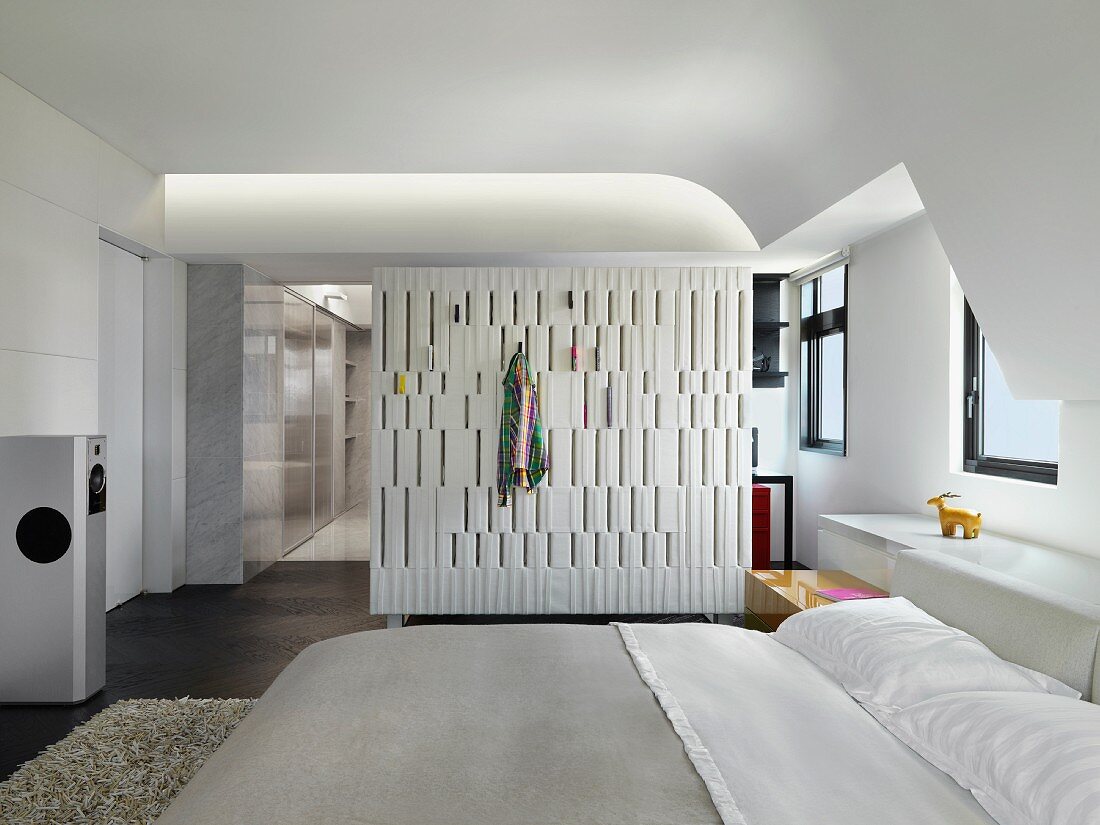 Modern Bedroom with platform bed