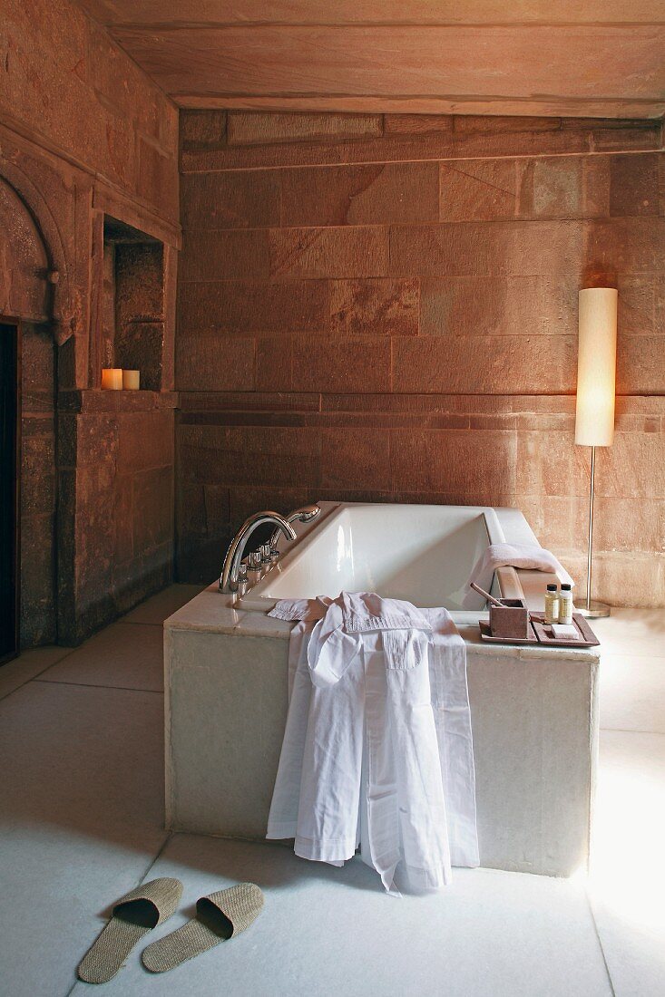 Luxuriöses Badezimmer im Hotel Raas Haveli, Jodhpur, Indien