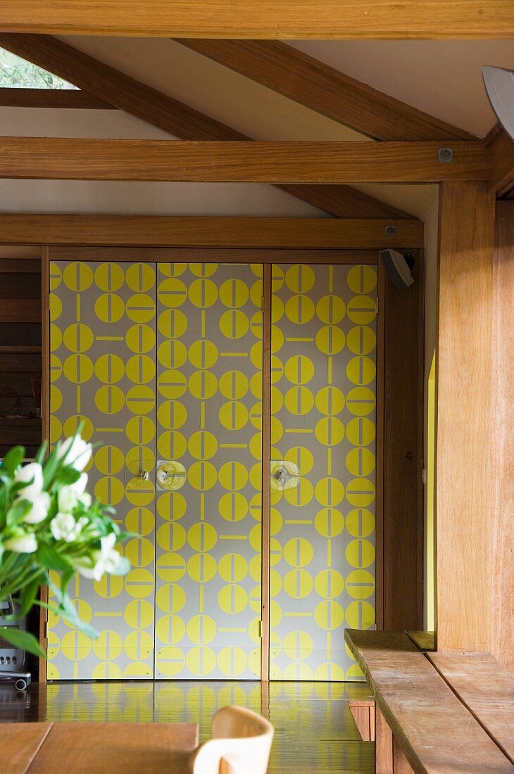 Cupboard with yellow pattern