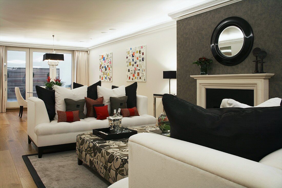 Living room with fireplace, sofas & coffee table