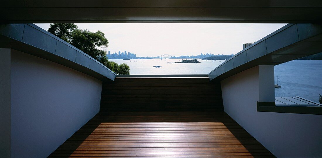 Balcony shaped like boat deck with panoramic view