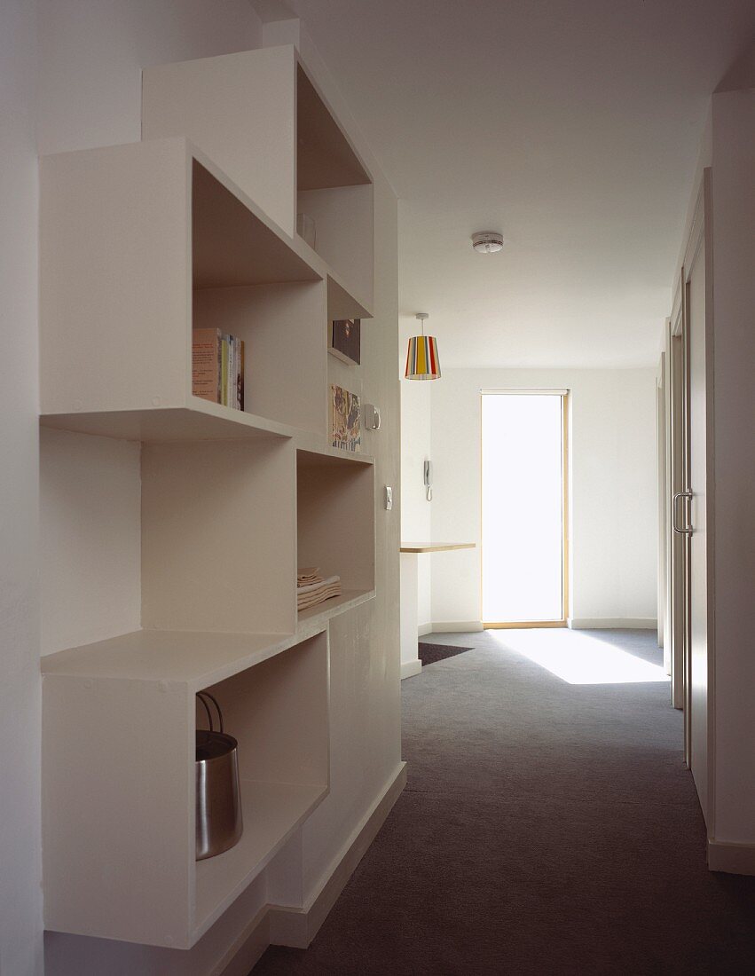 Made-to-measure modern shelving in hallway