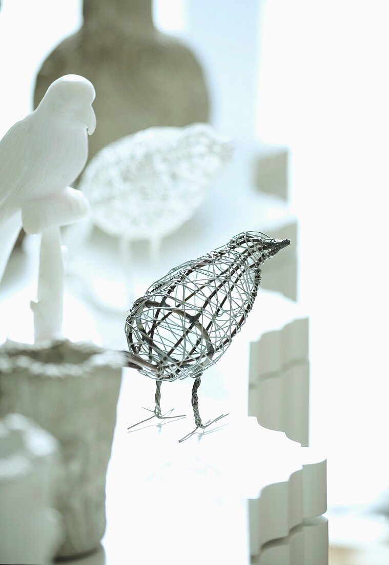 Vogelmodelle aus verschiedenen Materialien