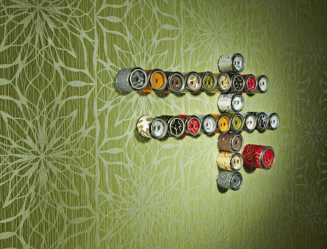 DIY Advent calender made from tin cans
