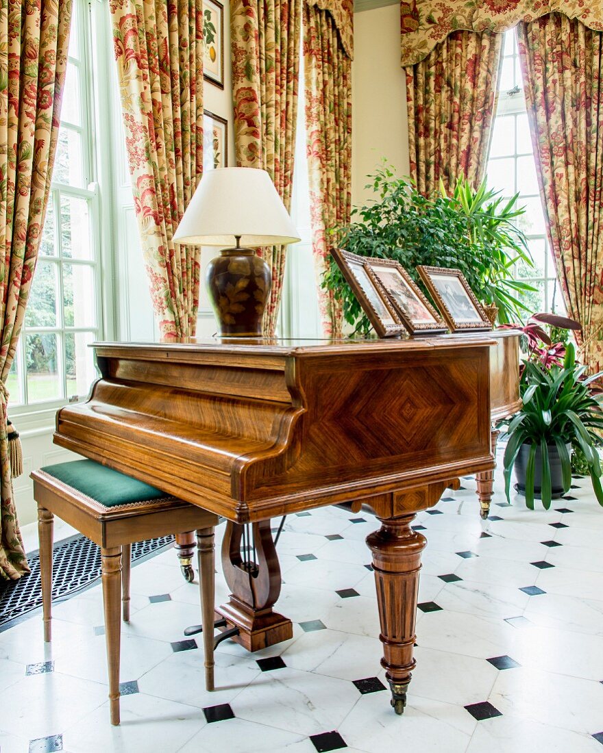Wood-veneer grand piano in grand salon