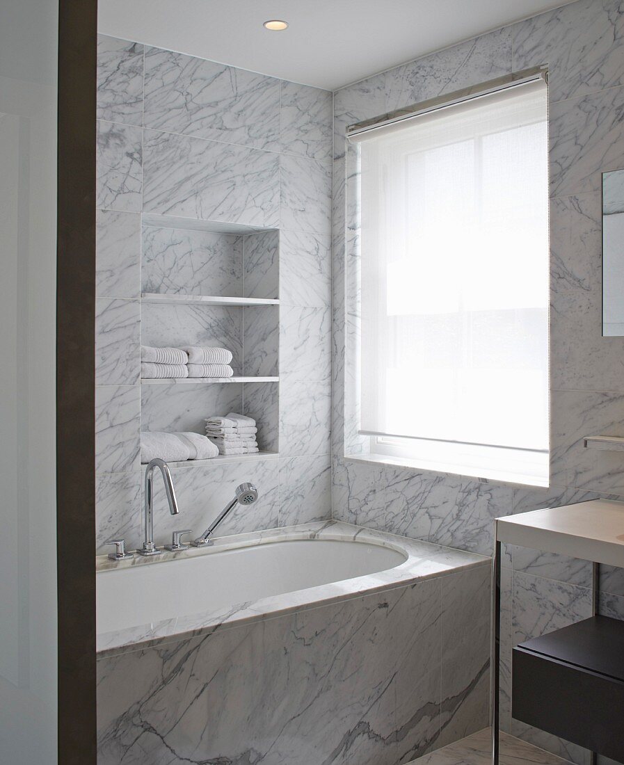Private Apartment, London, United Kingdom. Architect: Hill Mitchell Berry, 2014. Elegant, marble-clad bathroom