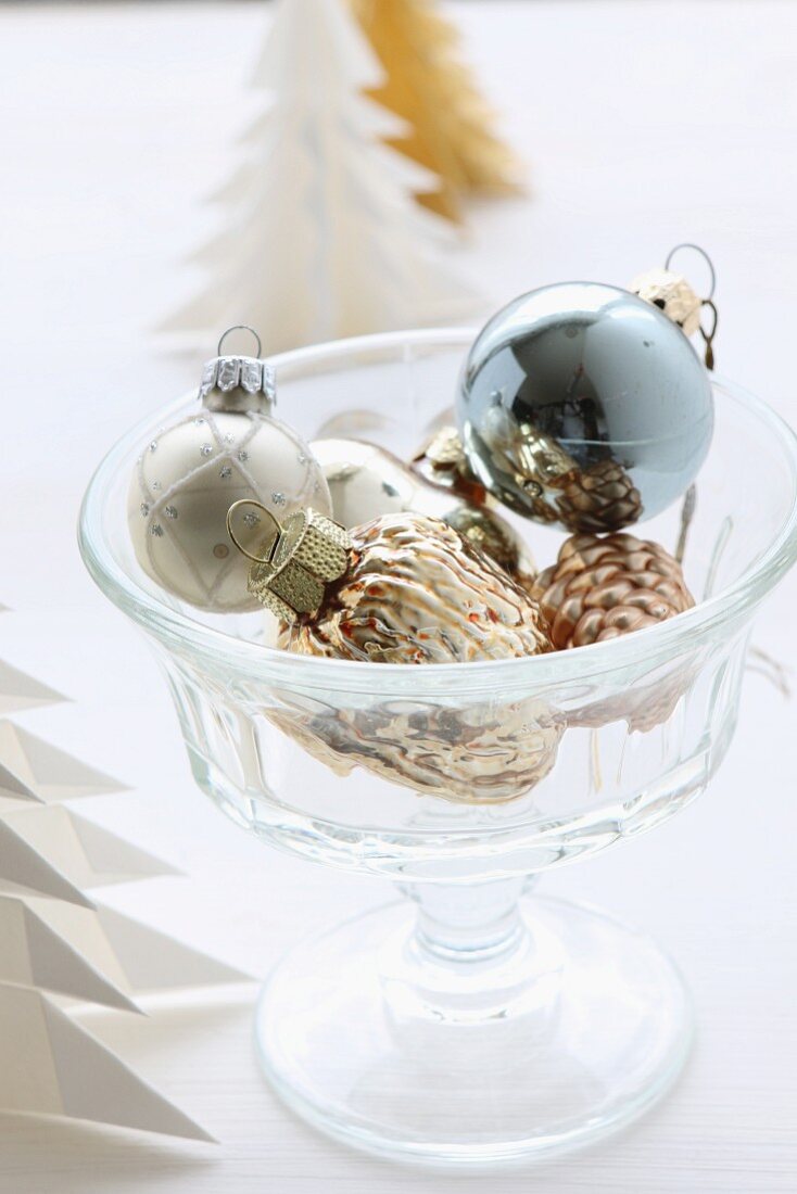 Christmas baubles in glass dish