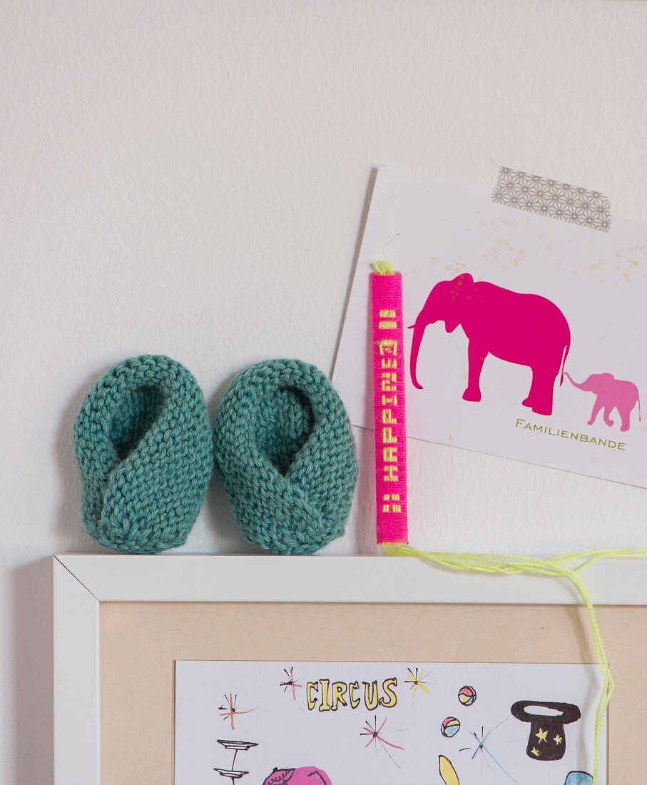 Knooked baby shoes – knitting with a hook