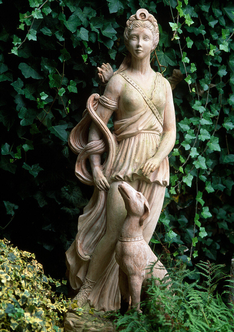 Hunting goddess Diana from Impruneta terracotta