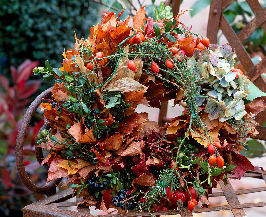 Autumn leaves and berry decoration wreaths