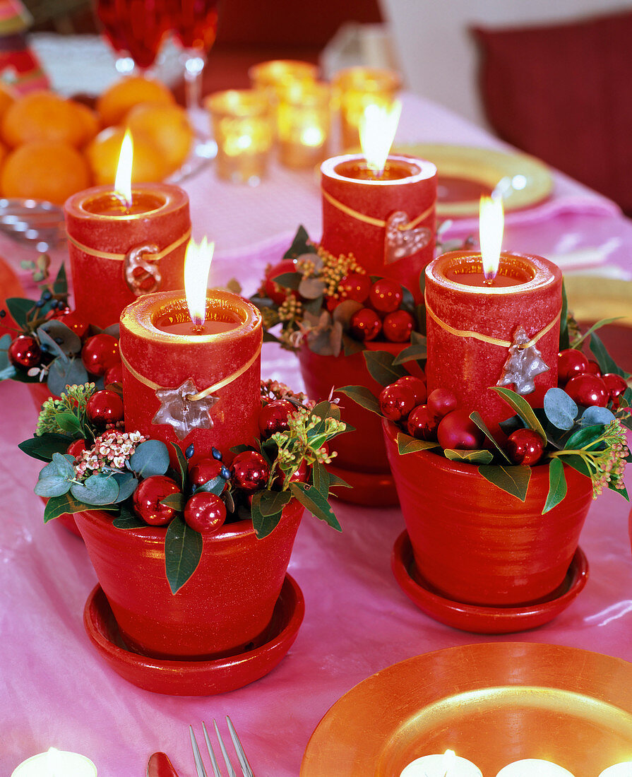 4 pots as Advent wreath