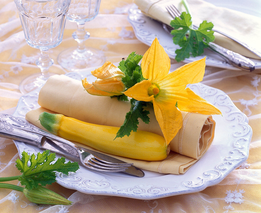 Napkin decoration with vegetables