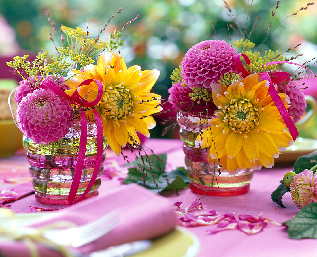 Small summer bouquets with dahlia