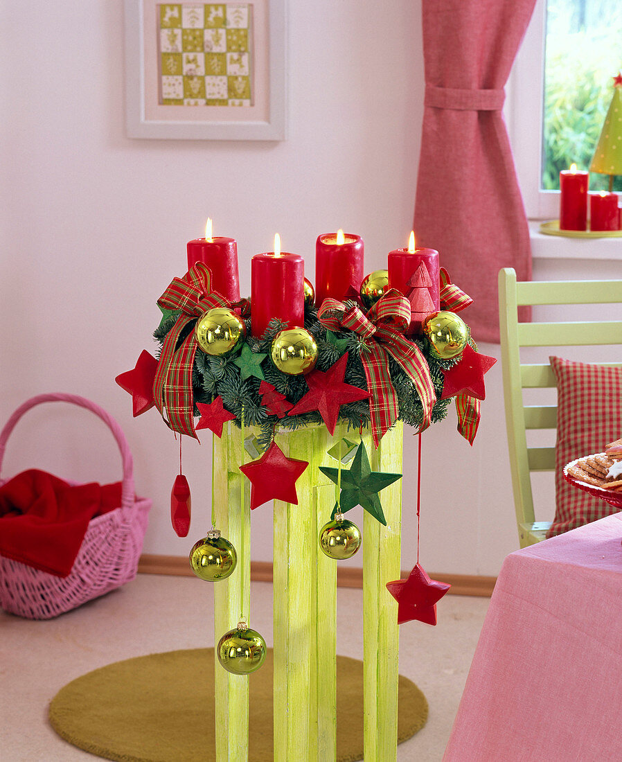 Advent wreath from Abies, decorated with Christmas tree balls, stars