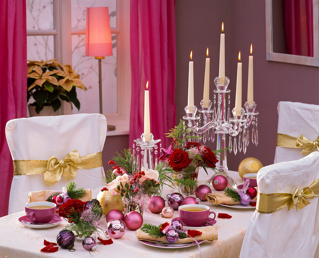 Table decoration with pink (rose), abies (fir), pinus (pine)