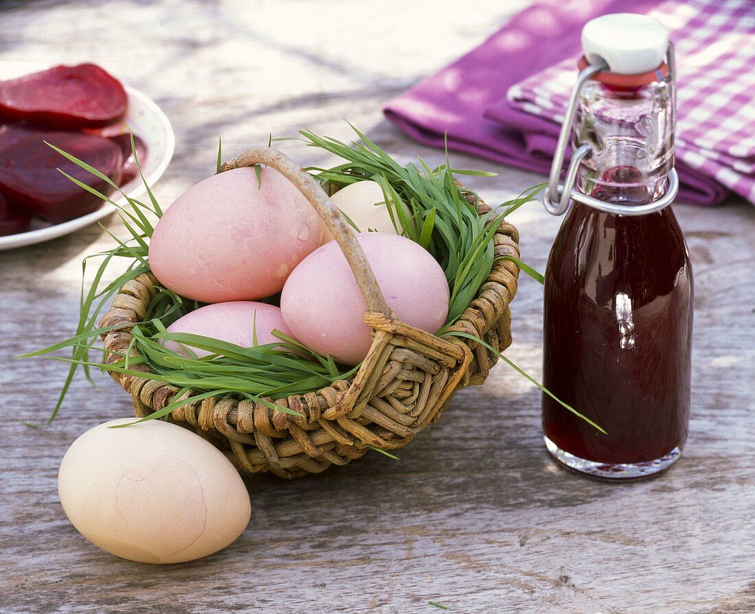 Ostereier mit Naturfarben färben