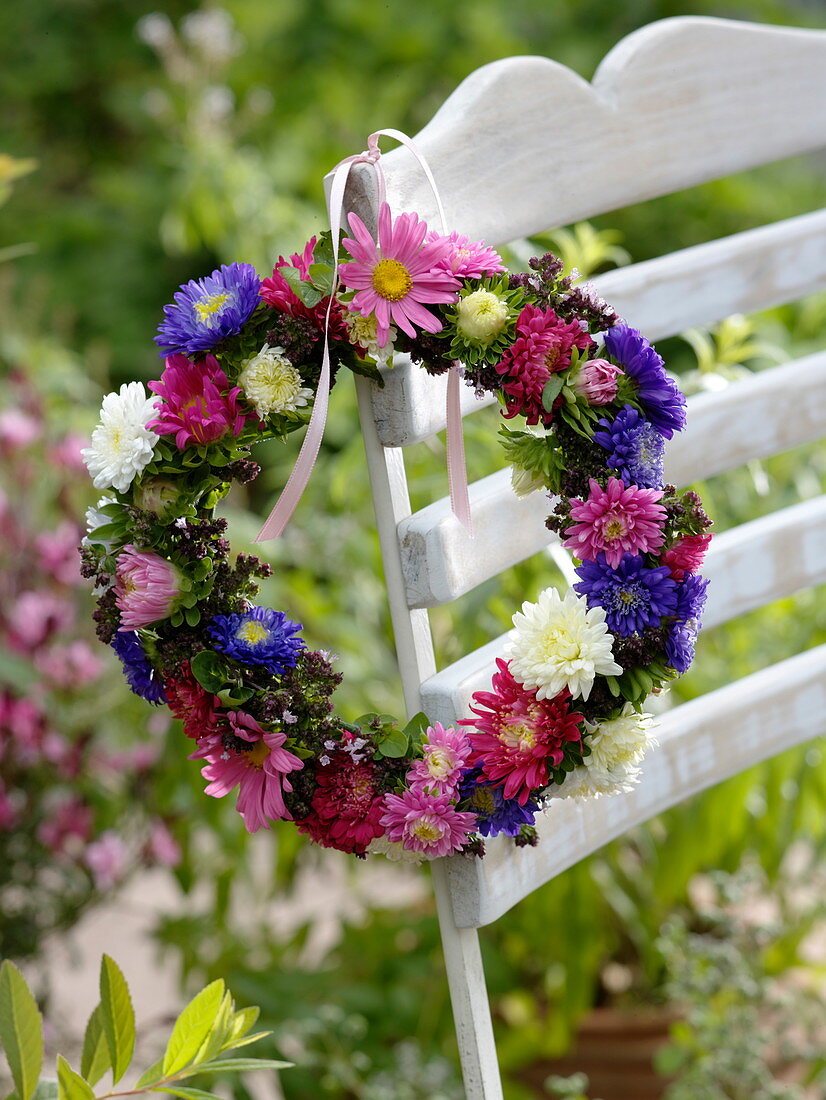 Hanging summer asters wreath