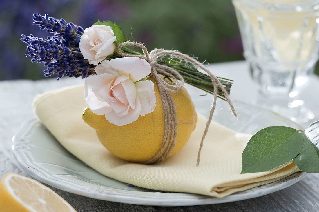 Lavender Rose Lemon Tischdeko