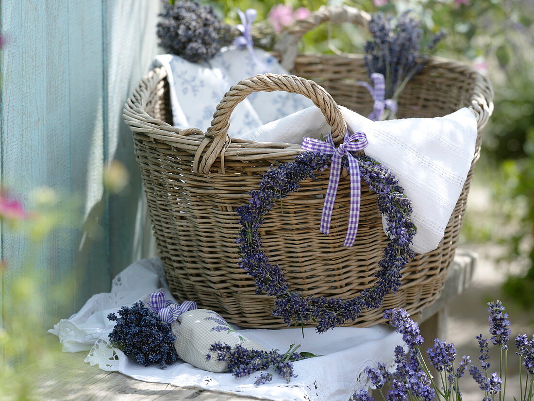 Lavendelkranz am Wäschekorb