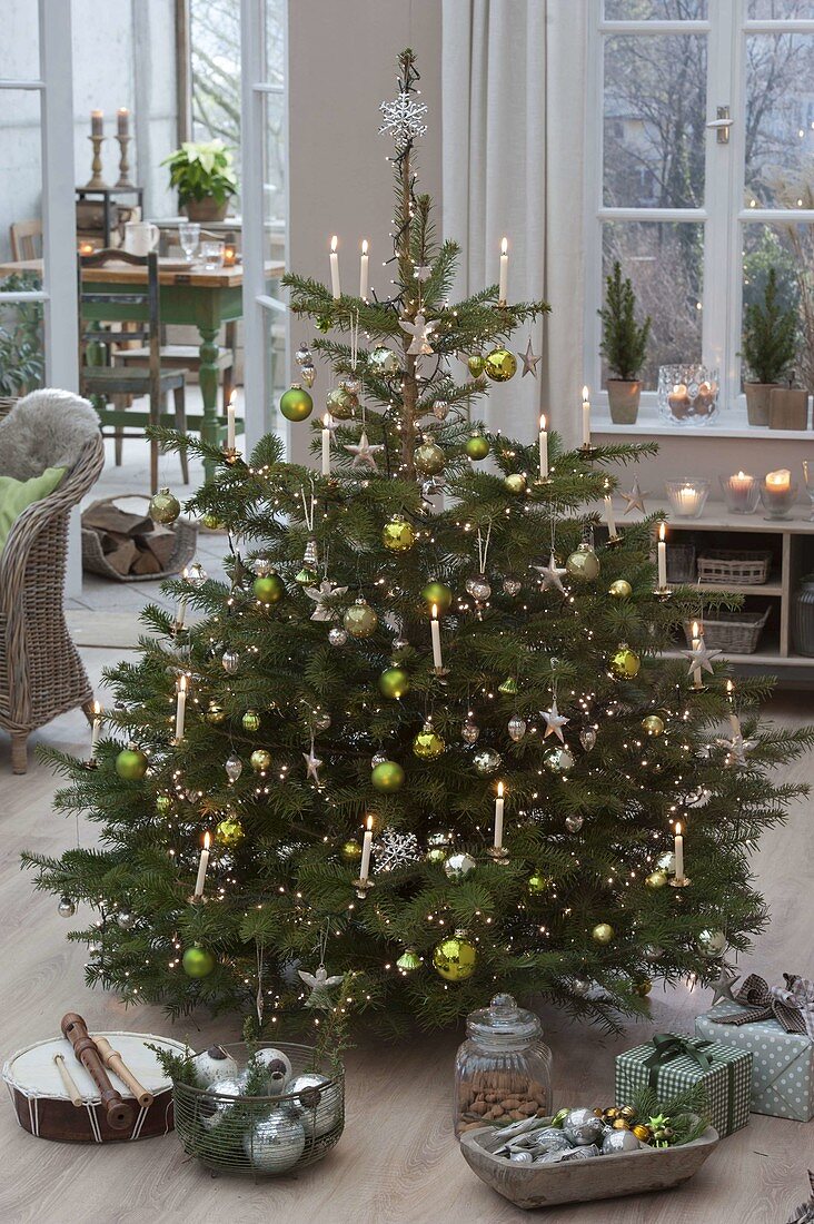 Grün - silberner Weihnachtsbaum