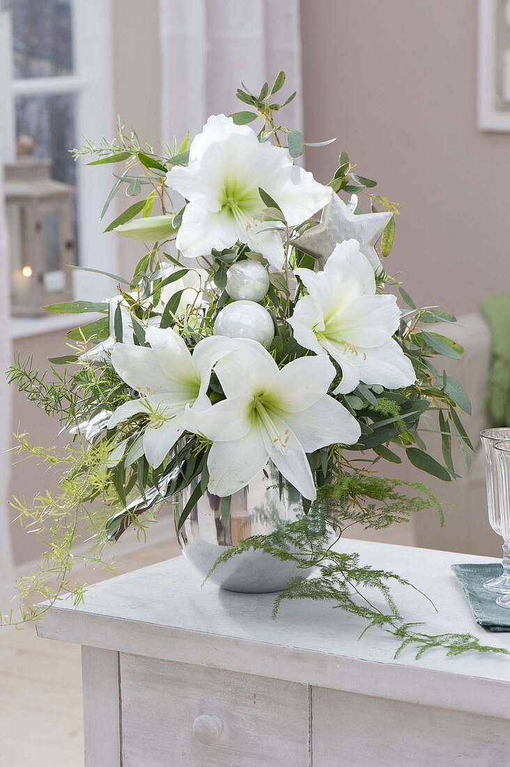 Silver and white Christmas bouquet of Hippeastrum, Asparagus