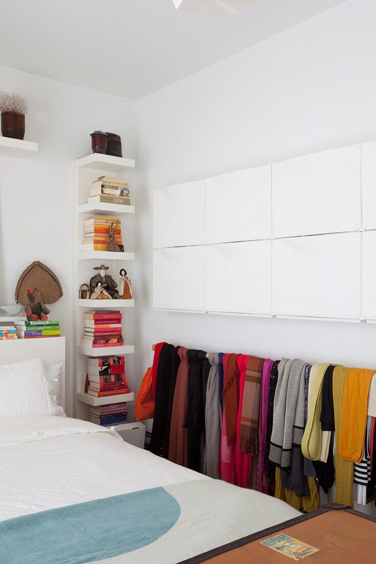 Practical storage ideas in small bedroom