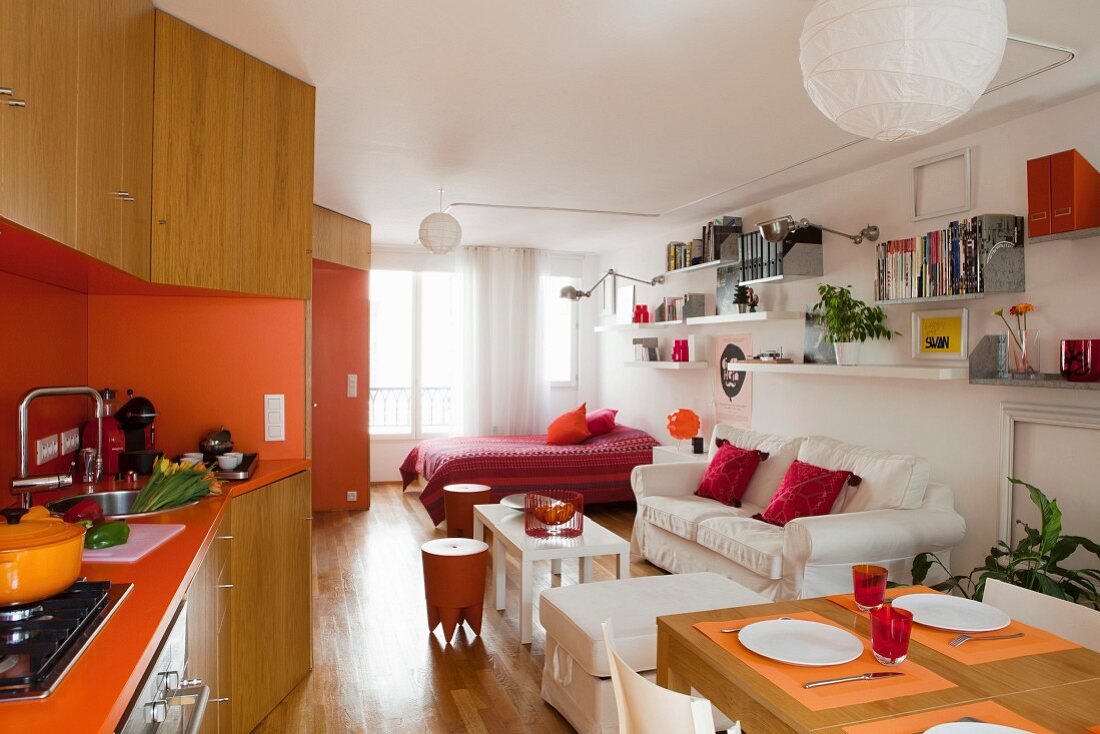One-room retro apartment with fitted kitchen