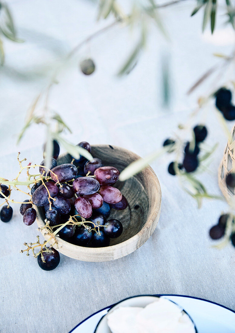 Grapes in a wooden bowl