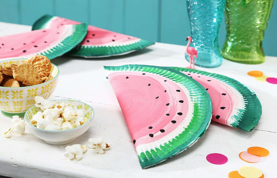 Gift boxes hand-made from paper plates with watermelon motif