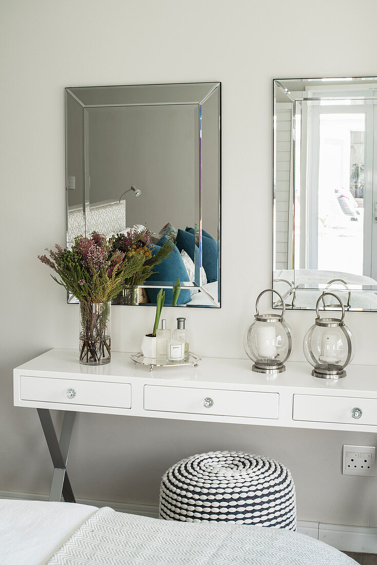 White dressing table with two mirrors and pouffe
