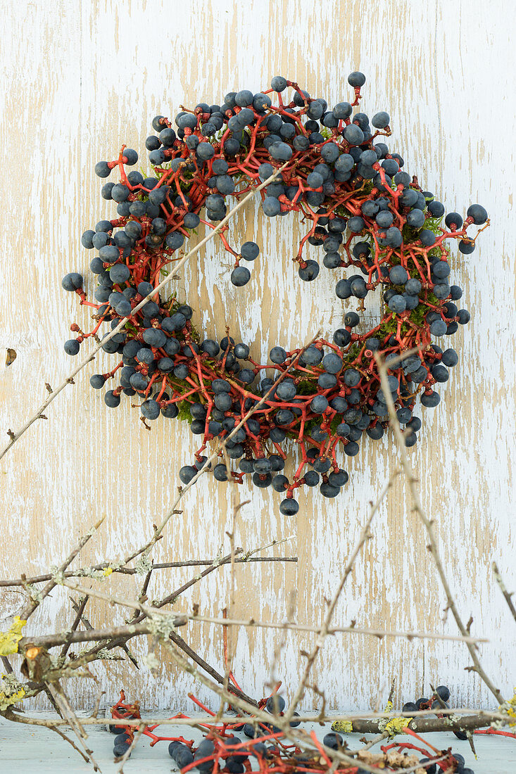 Wreath of Virginia creeper berries