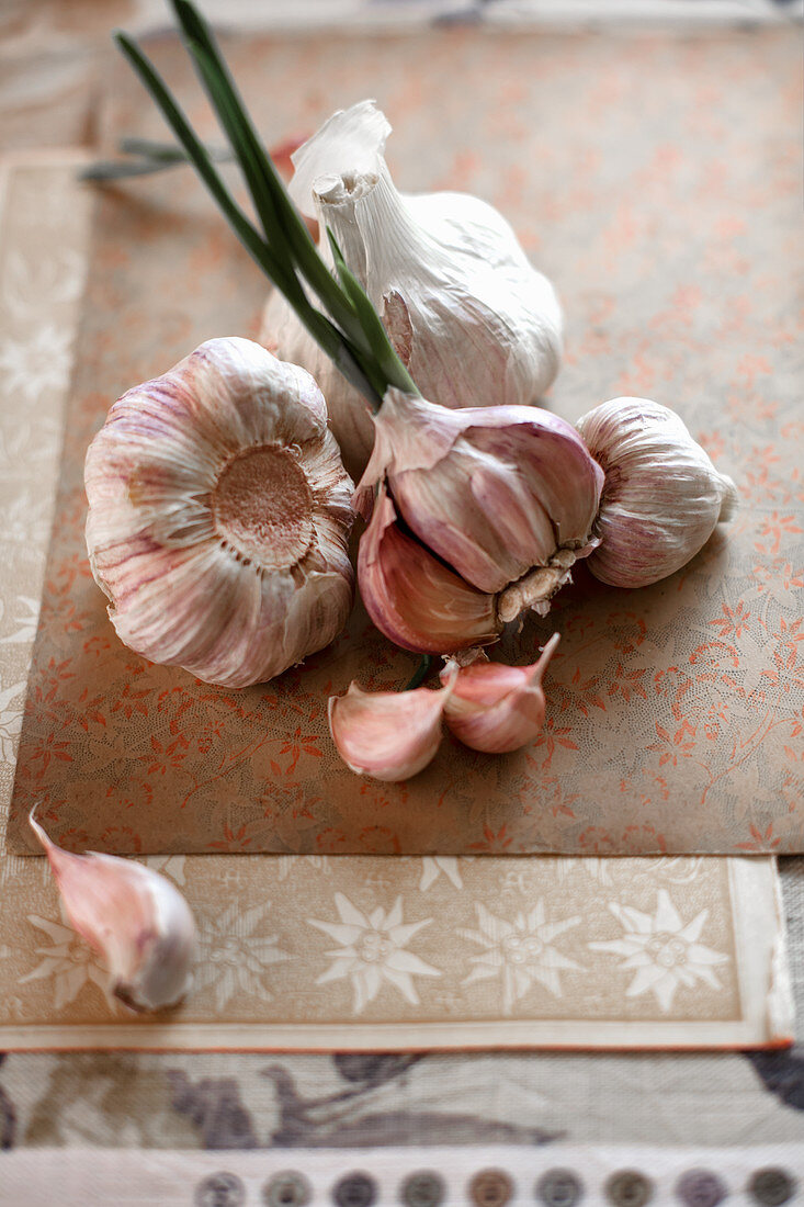 Garlic Bulbs & Clove