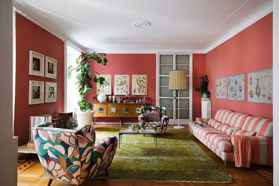 Bold colours and patterns in classic living room
