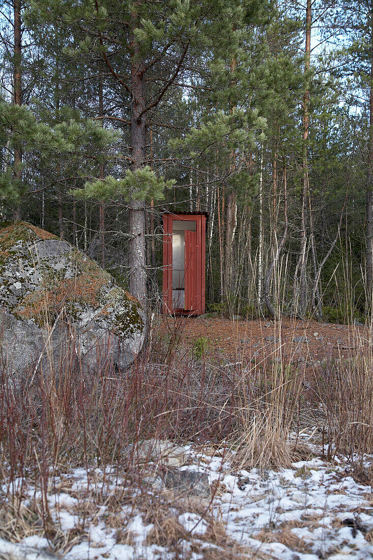 Portakabin im Wald von Svartadalen, Schweden