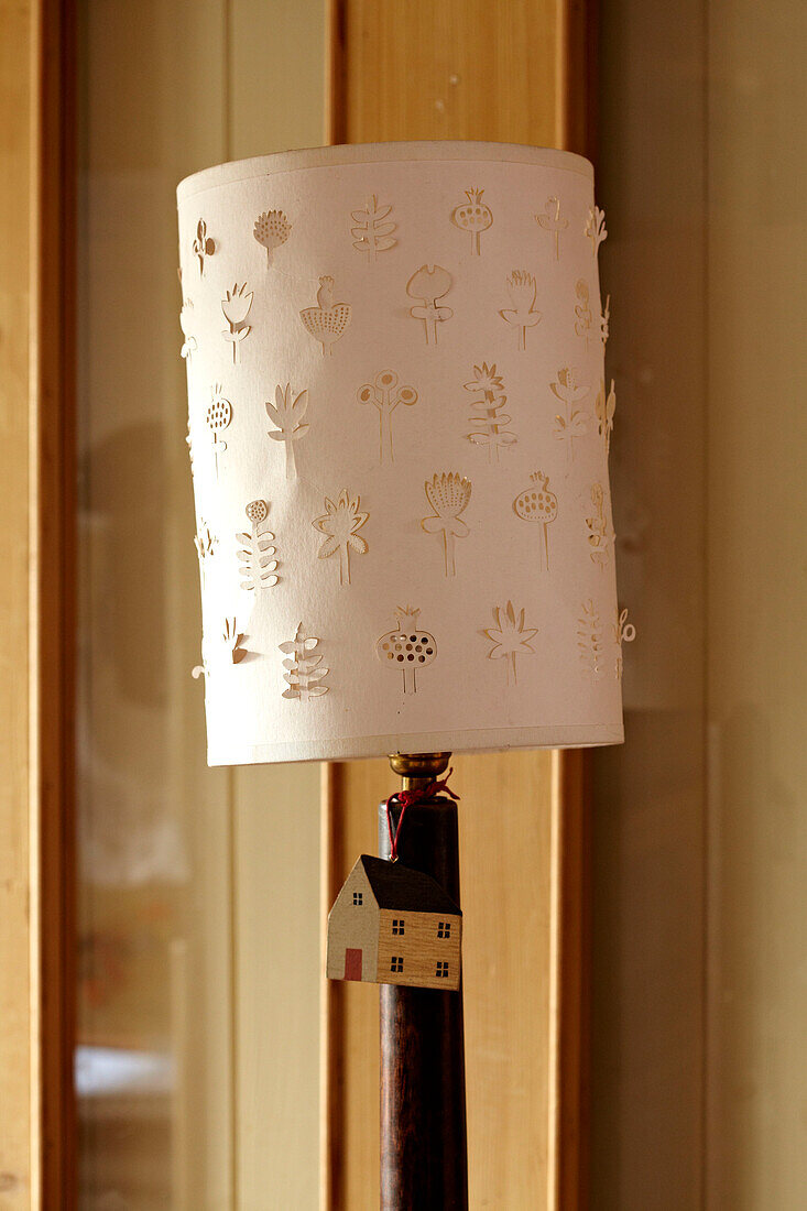 Personalisierter Lampenschirm in einem Haus in Brighton, UK