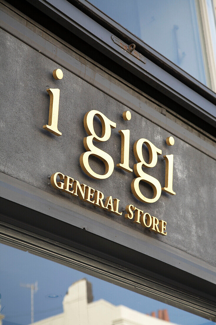 I gigi shop sign